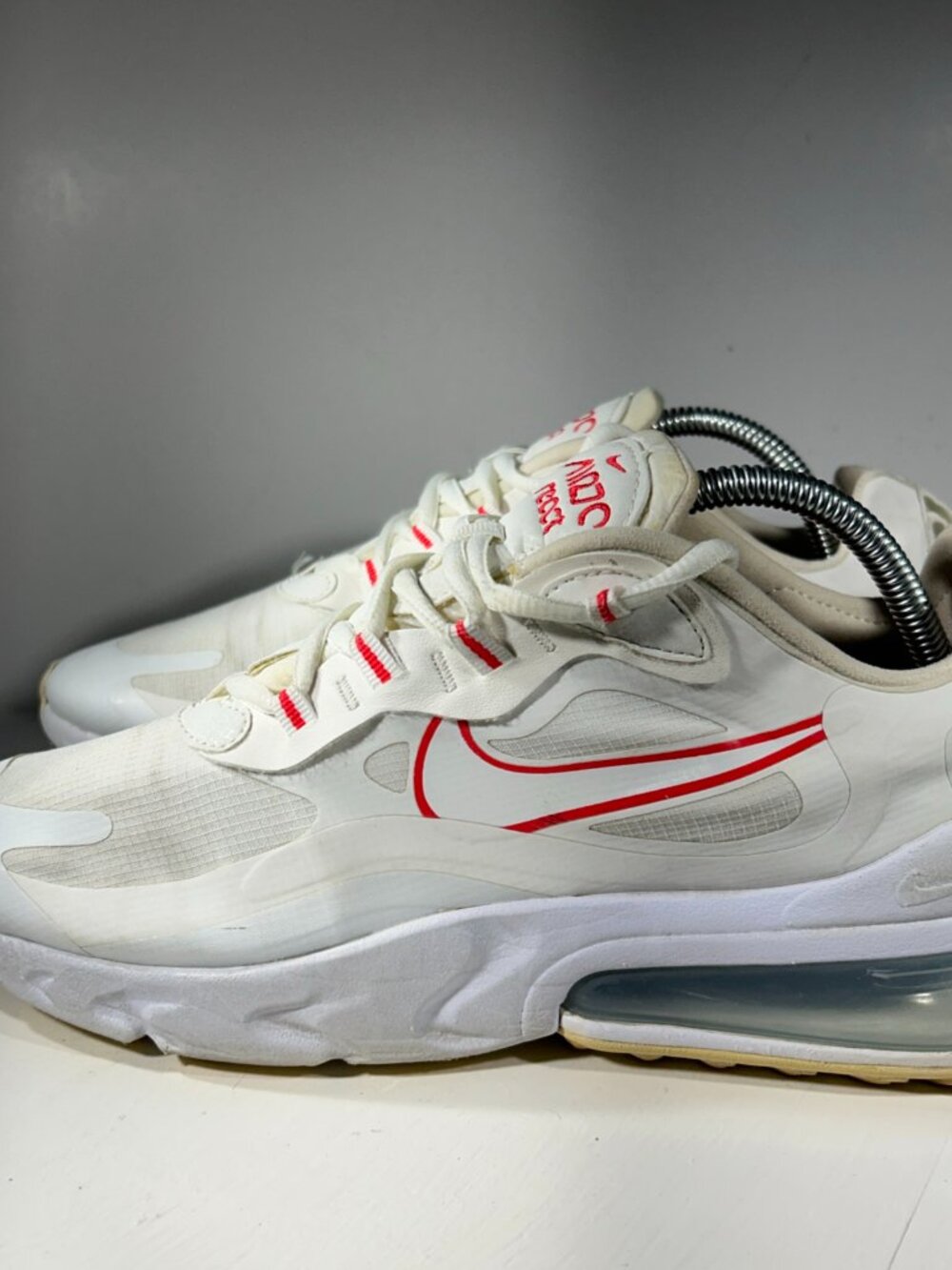 Nike Air Max 720 React Womens Running Shoes Size 10 White Red Sneakers Walking